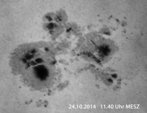 Große Fleckengruppe in Weisslicht am 24.10.2014